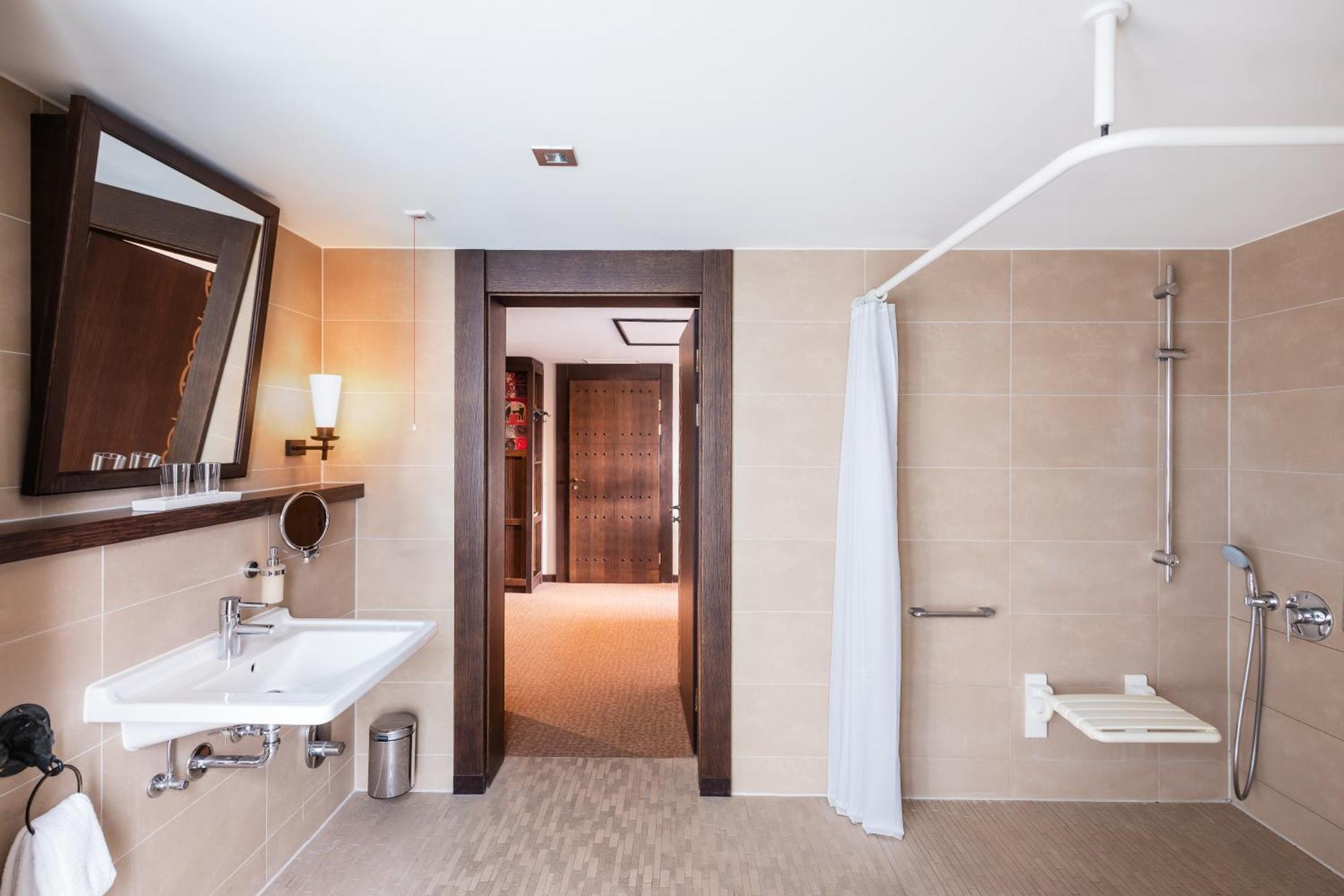 Deluxe Double Room Disability Access